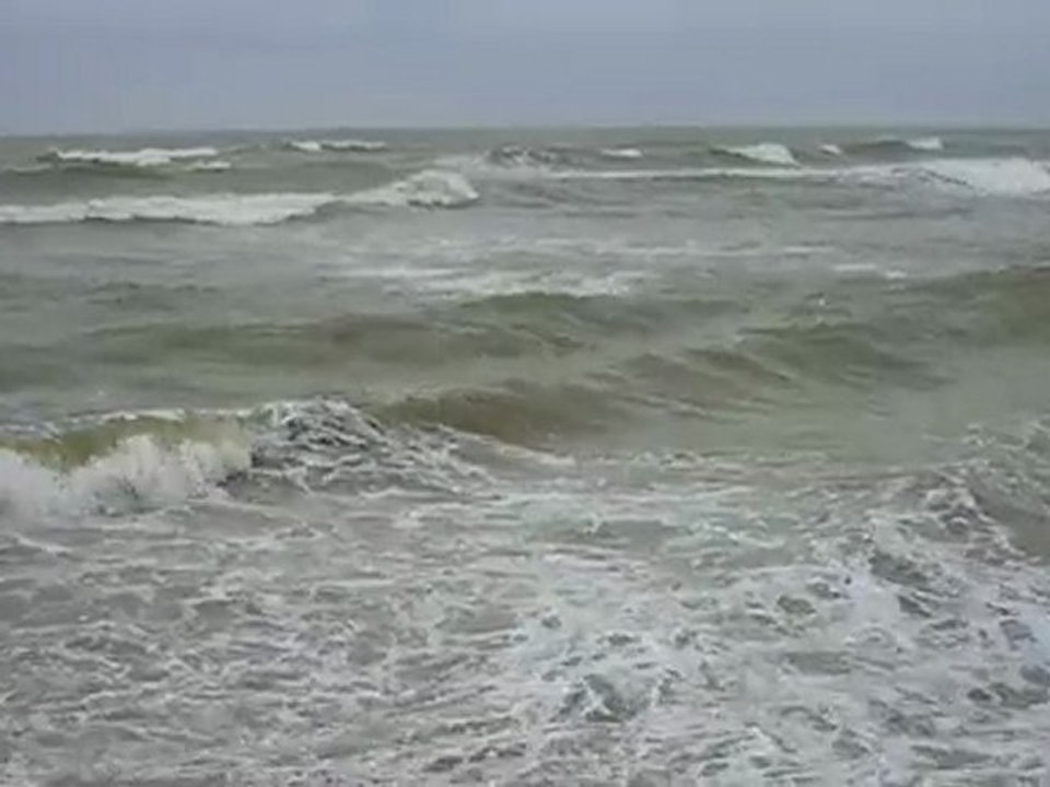 Temporal a la platja de Viladecans