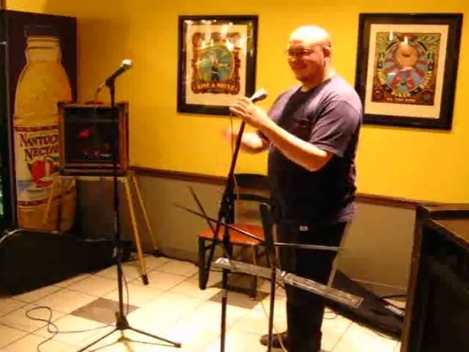 Big Apple Bagel Open Mic (January 4th, 2010)