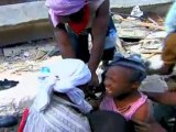 Haiti: ragazza di 13 anni estratta dalle macerie dopo 18 ore