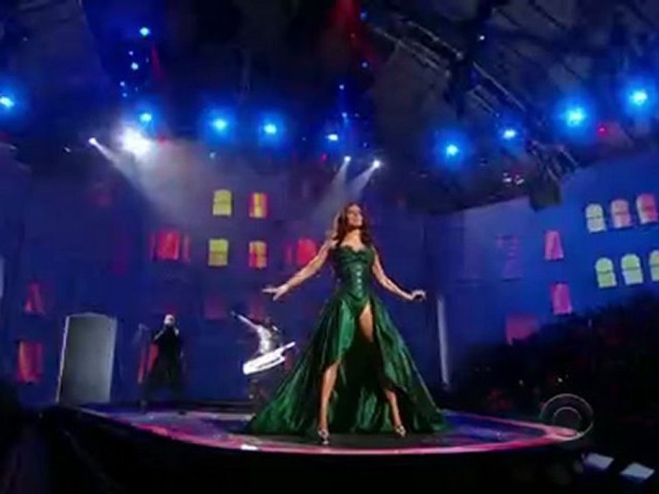 Black Eyed Peas - Meet Me Halfway HD