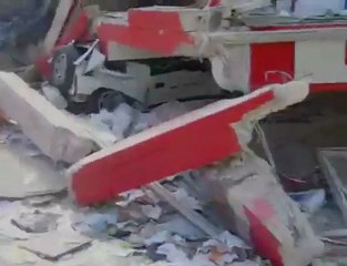 Scène de rue à Port au Prince au surlendemain du séisme