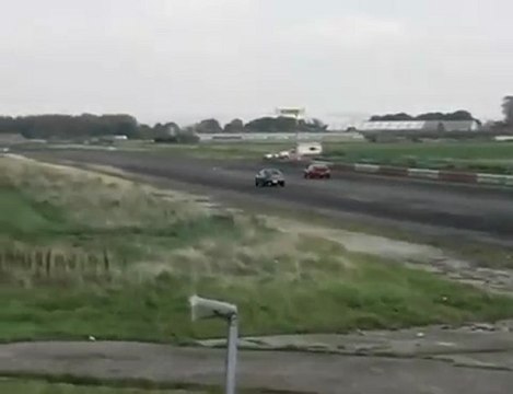 Renault Alpine V6 Turbo vs Nissan Skyline