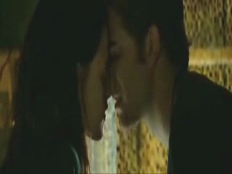 Edward&Bella Hit Me Baby One More Time