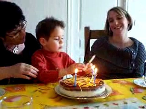 le 10 janvier 2010, je souffle mes bougies chez mamie