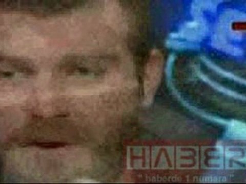 KIVANÇ TATLUTUĞ AHMET KAYA ŞARKISI SÖYLEDİ