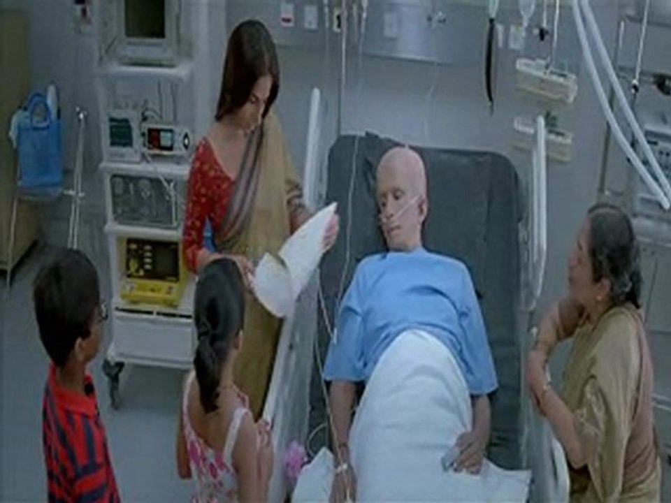 [MovieGrounds.Tv] Paa (2009) DVDRip XviD007