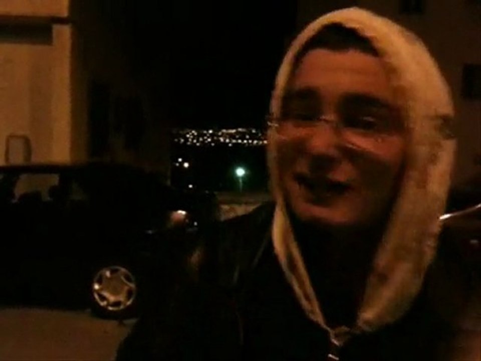 BEAR du 160 freestyle dans les rues de Fez