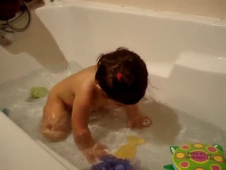 Camille dans le bain