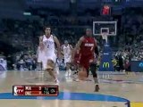 Dwyane Wade steals the ball and finishes with a huge slam du