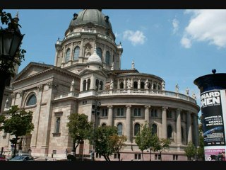 les aventures de poupoune et petit coeur ne Hongrie