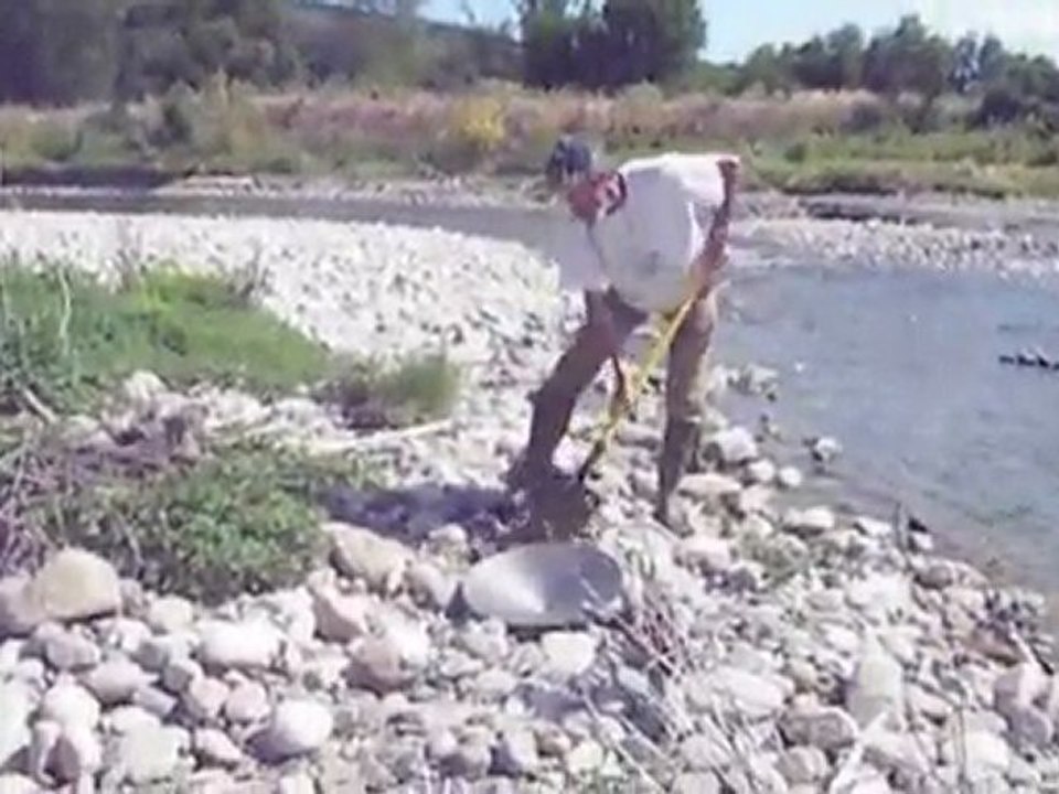 Maniement de la Batée Traditionnelle (Chapeau Chinois)