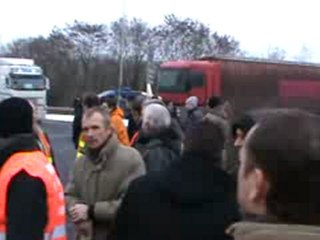 les croix de m real : le filtrage du rond point