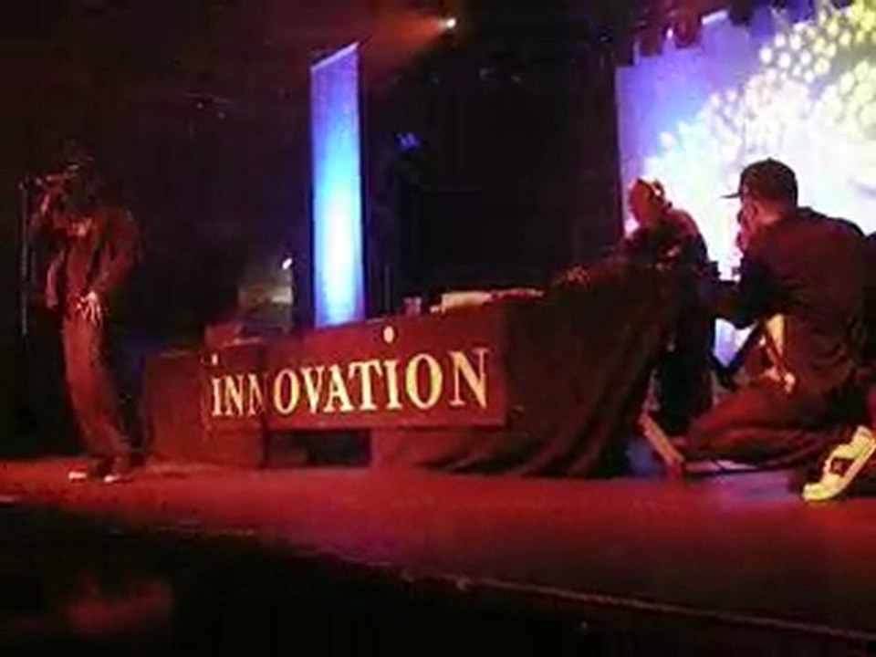 100116 Elysée Montmartre - Innovation 01