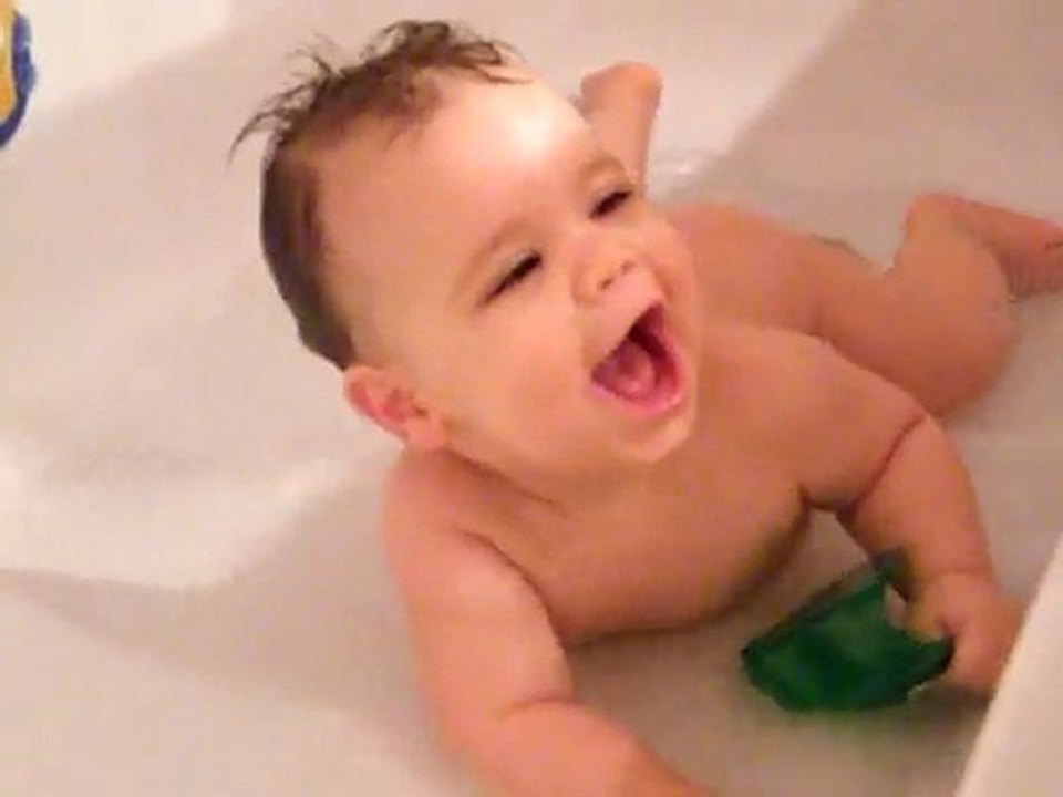 Arsène dans le bain