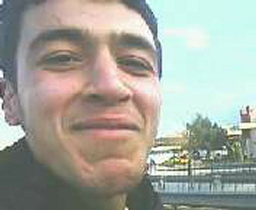 çirkin kral otobanda!! motor drift :D