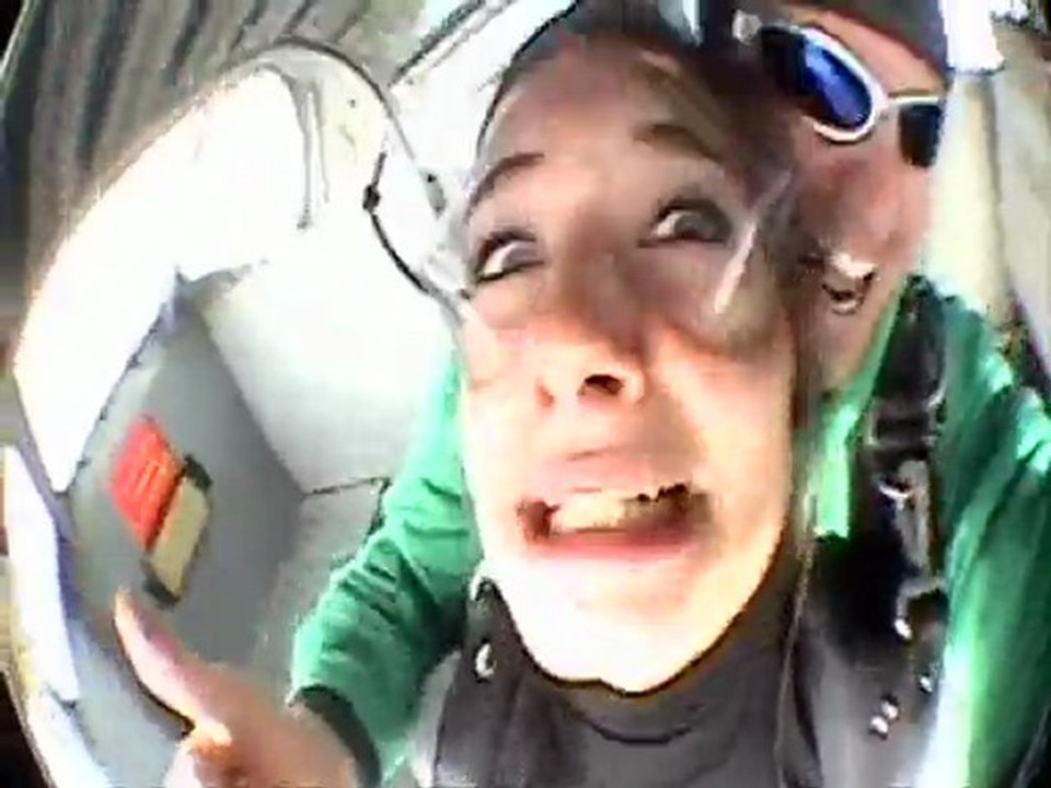 Julie, SKY DIVING, CHUTE LIBRE EN PARACHUTE,  San Diego