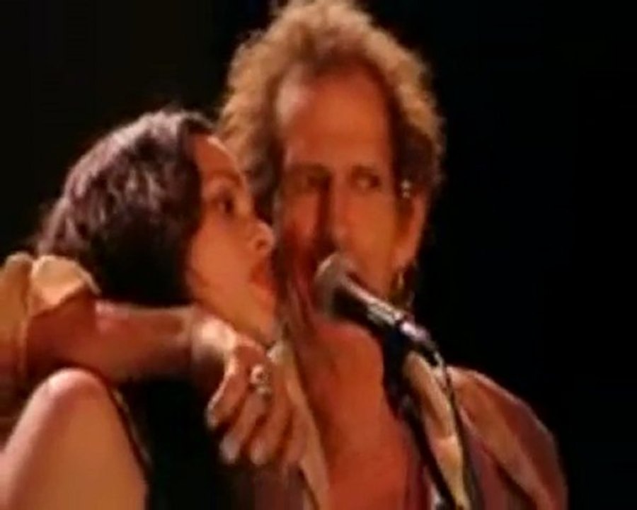 Norah Jones & Keith Richards - Love Hurts