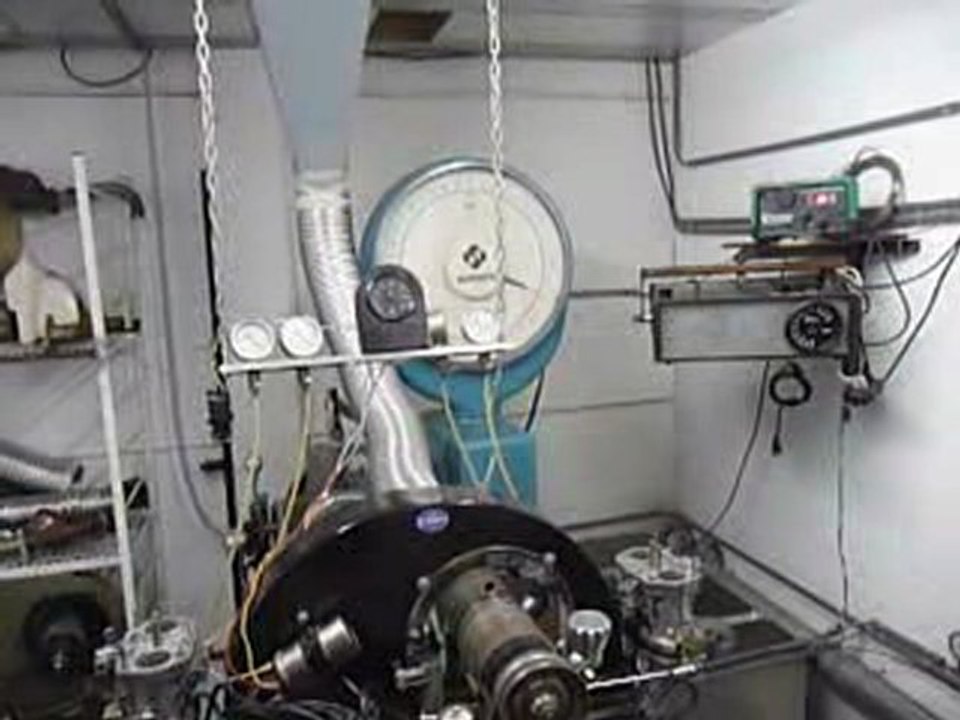 moteur vw cox 1600 de John au banc moteur chez Jean-Luc