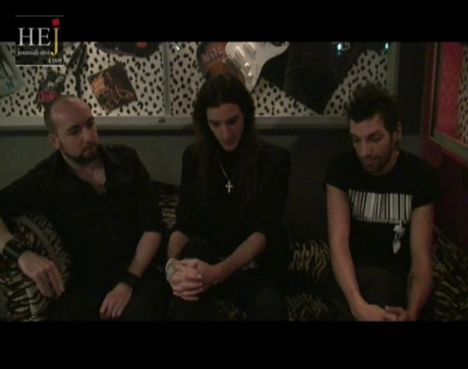 TRISTE SIRE  /  STYLE MUSICAL