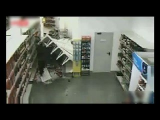 Lady Gets Smashed By Falling Shelf