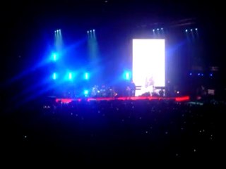 Depeche Mode - Wrong (live a Lievin 17.01.10)