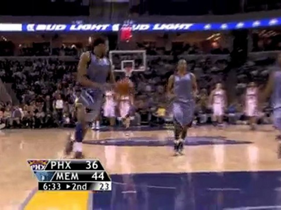 Rudy Gay makes the steal then makes the slam in the second q