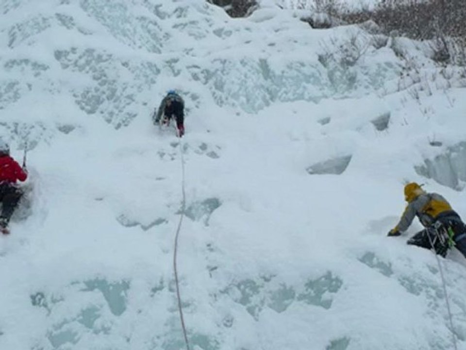 Initiation Cascade de glace FFCAM Chambéry 2010
