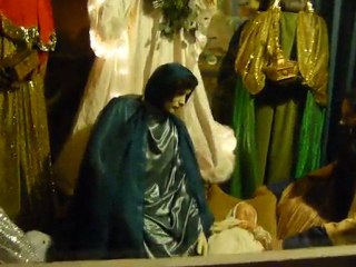 09-12-4 xmas house-6