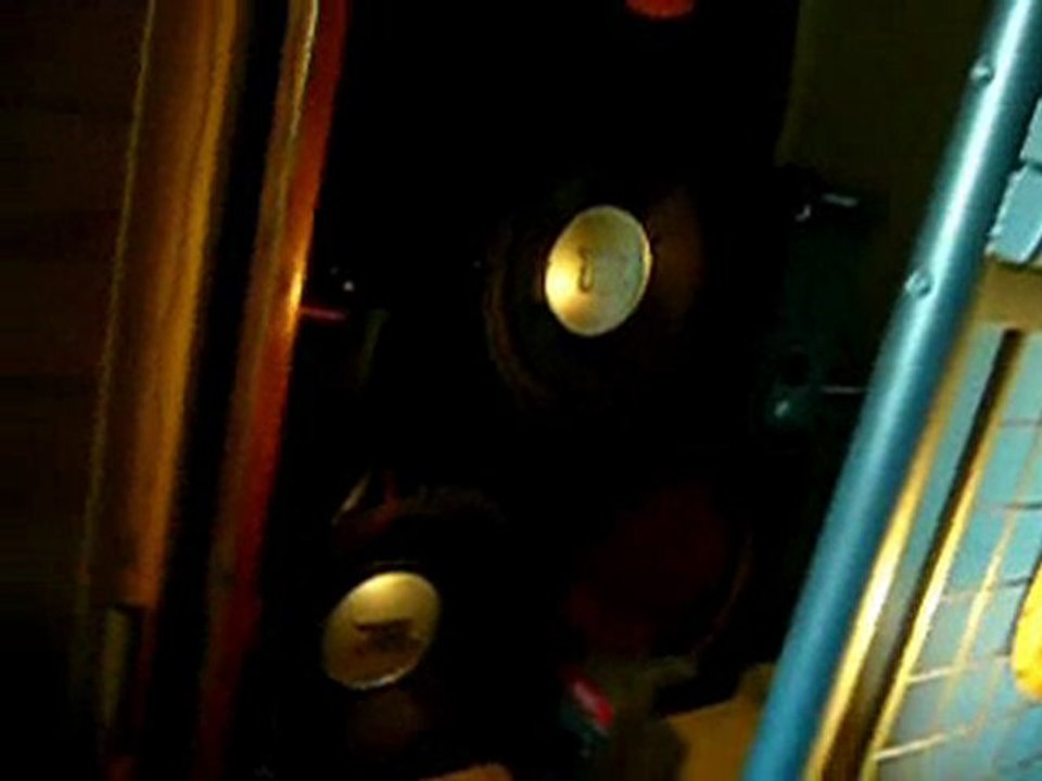 Mes subwoofer jbl avec ampli jbl et auna 10000 watts