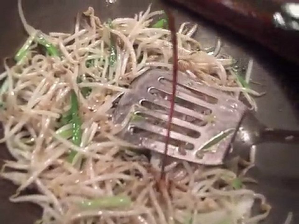 Braised Bean Sprouts(炒芽菜)