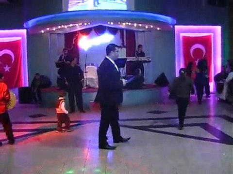 AHMET KESER VE GRUP GÜNEYLİLER-ODAM KİREÇ TUTMUYOR