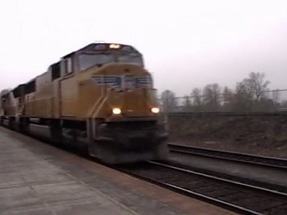UP #4175 W/ a BAD HORN!!
