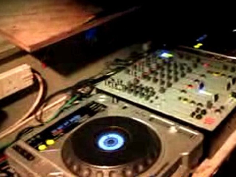Dan McKie @ Fish Don't Dance Vs The Playground