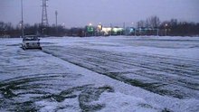 Spychacz Maluch przed treningiem Warty Poznań