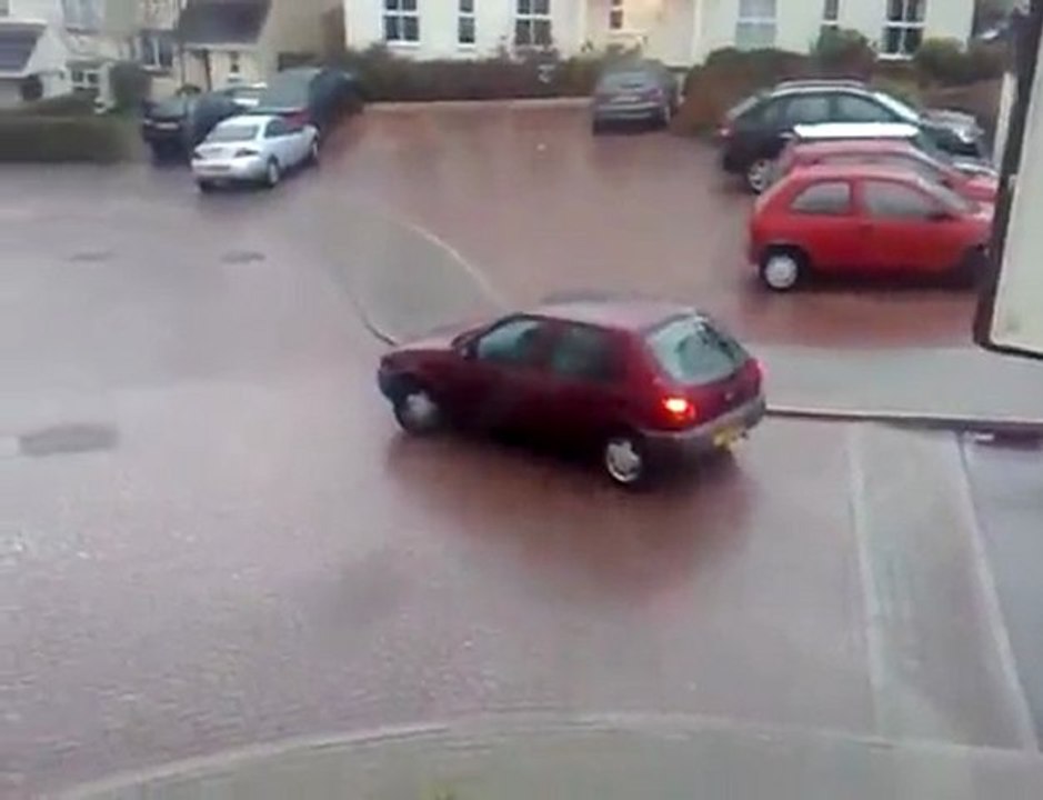 accident de voiture, chaussée gelée