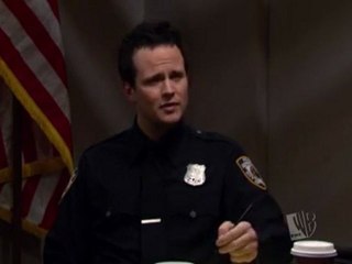 Ce que j'aime chez toi (4x14) La bourse ou la fille