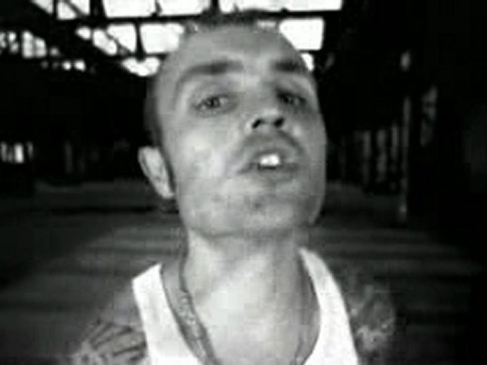 DAMNY "Again" [clip officiel]