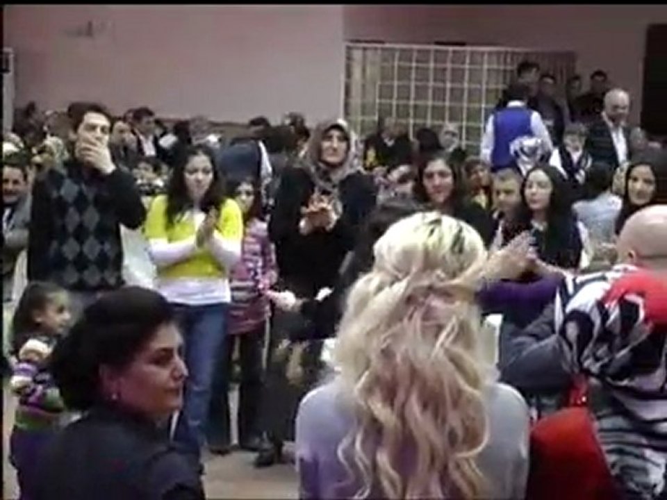 Kars Arpaçay Kümbet Köyü - Kaz Gecesi 27-12-2009-NO-3-Ok.at-