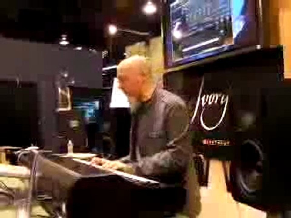 SYNTHOGY Ivory II par Jordan Rudess au Namm 2010