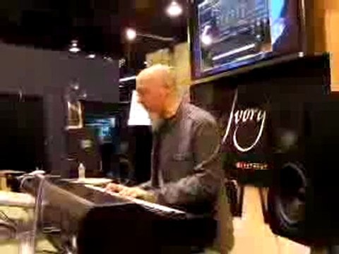 SYNTHOGY Ivory II par Jordan Rudess au Namm 2010