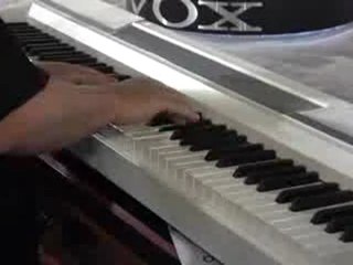 Korg SP 170 par Jerry Kovarsky au Namm 2010