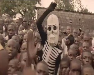 Baloji // Karibu ya Bintou feat. Konono N°1