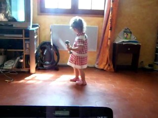 Morgane rend hommage à Michael Jackson à sa façon