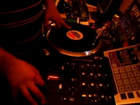 dj teylor freestyle scratch 2010 représente troyes...