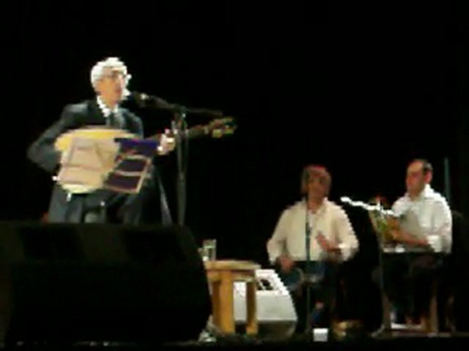 Medjahed Hamid chante ...