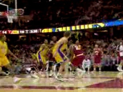 LeBron James finds a cutting J.J. Hickson for the monster ja