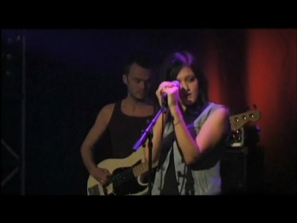 Jina "You're the one" - Live au Marché Gare