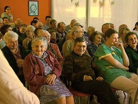 Reportage TV Rennes Théâtre Forum sur la Bien-traitance