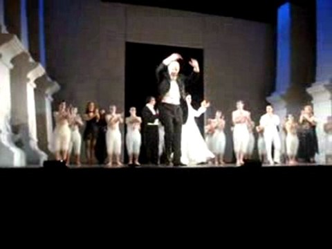 Sadler's Wells Theatre - Les Saluts