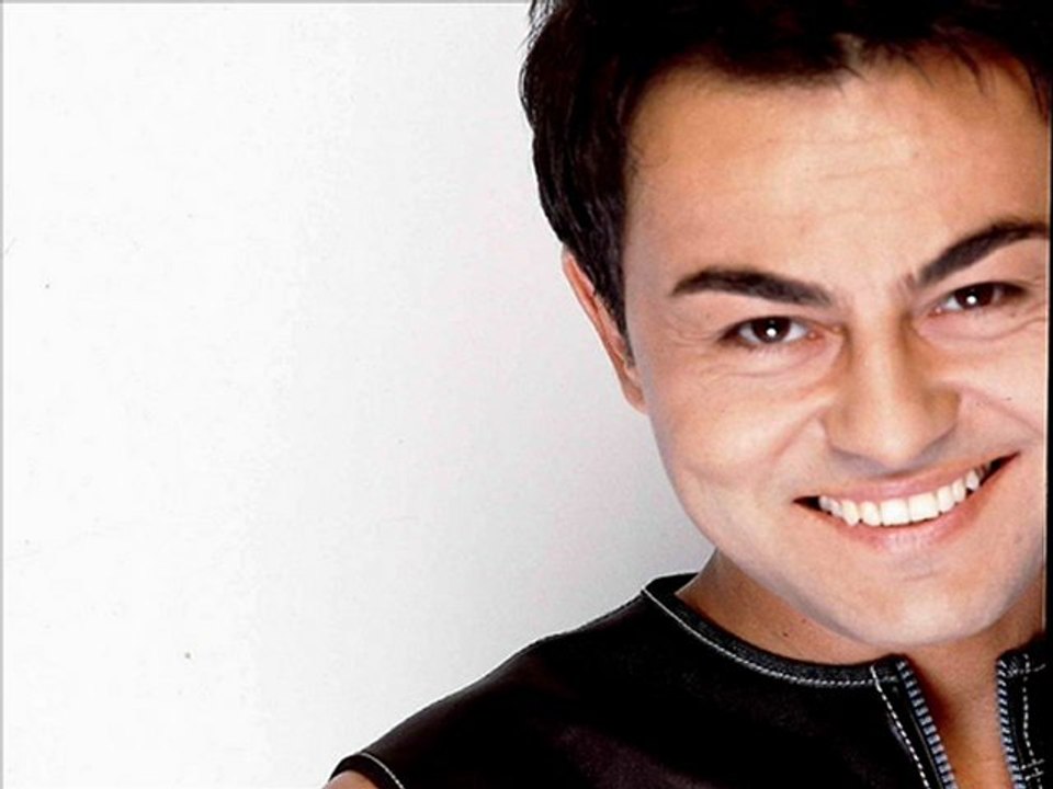 SERDAR ORTAÇ - YAR AYRI GAYRIN MI VAR